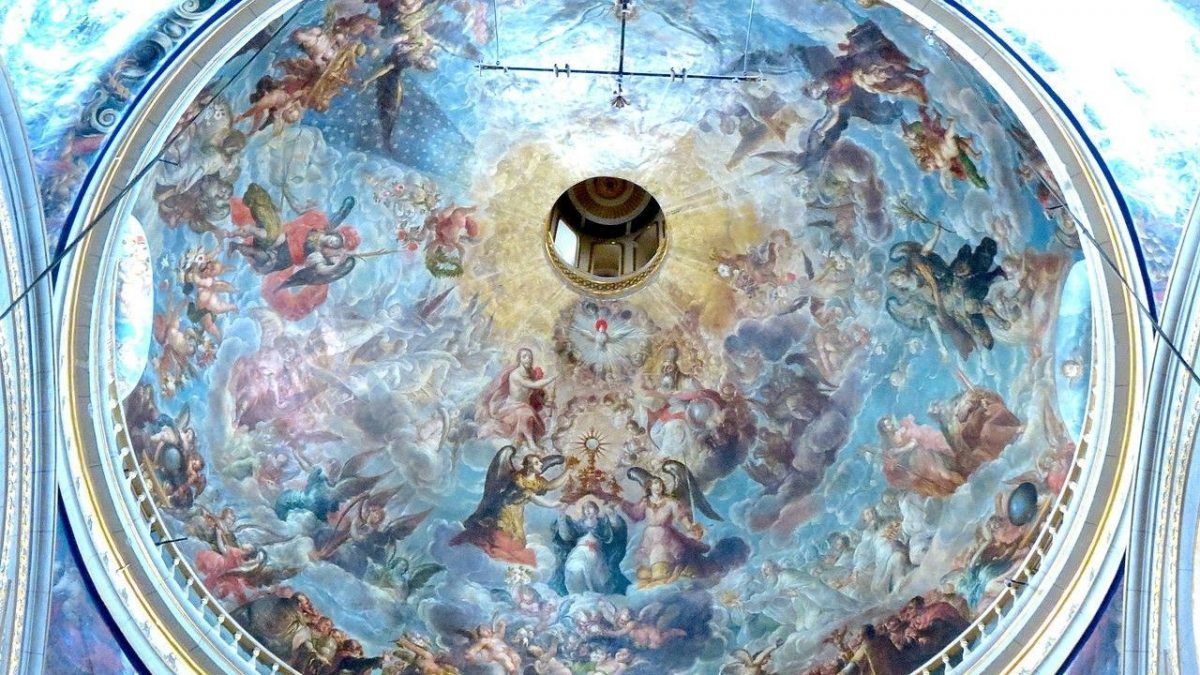 Cúpula del Retablo de los Reyes de la Catedral de Puebla, con fresco. capillas