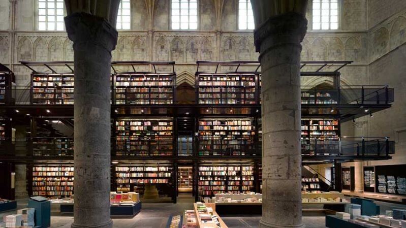 Biblioteca de Maastricht - Iglesias profanadas