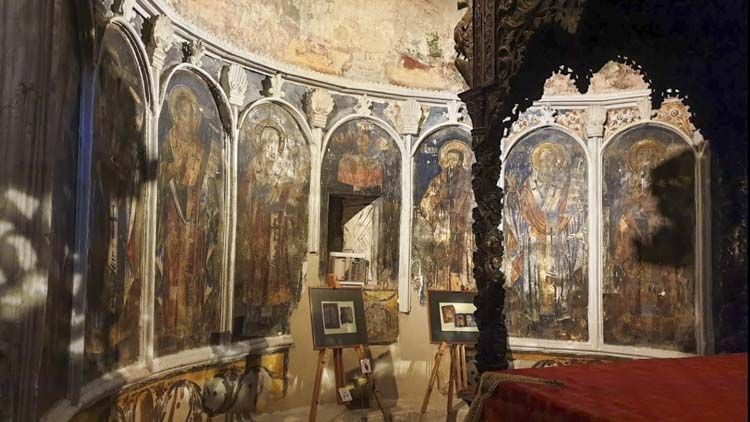 Catedrales europeas interior catedral de Berat en albania