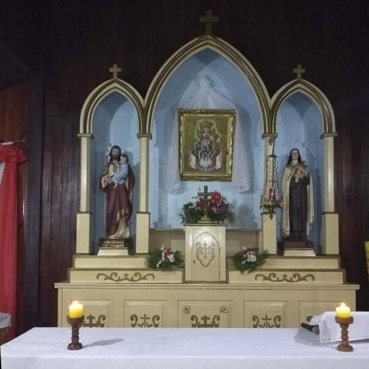 Vista del interior de la Capilla Virgen de Czestochowa