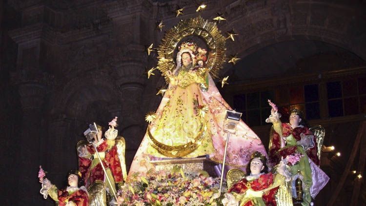 Procesión de la Virgen de la Candelaria en Jujuy - Crédito @hotelhuacalera
