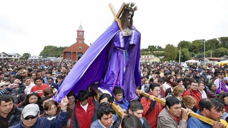 Peregrinación de Caguach - Fiestas Religiosas Chilenas - Crédito Obispado de Ancud
