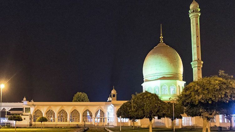 santuario musulmán más sagrado y venerado de Srinagar