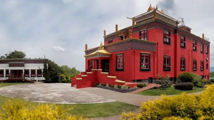 visita del templo Chagdud Gonpa Khadro Ling