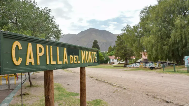 el tren llego a capilla del monte Viajar en tren por Argentina: una experiencia apasionante y un viaje a la fe