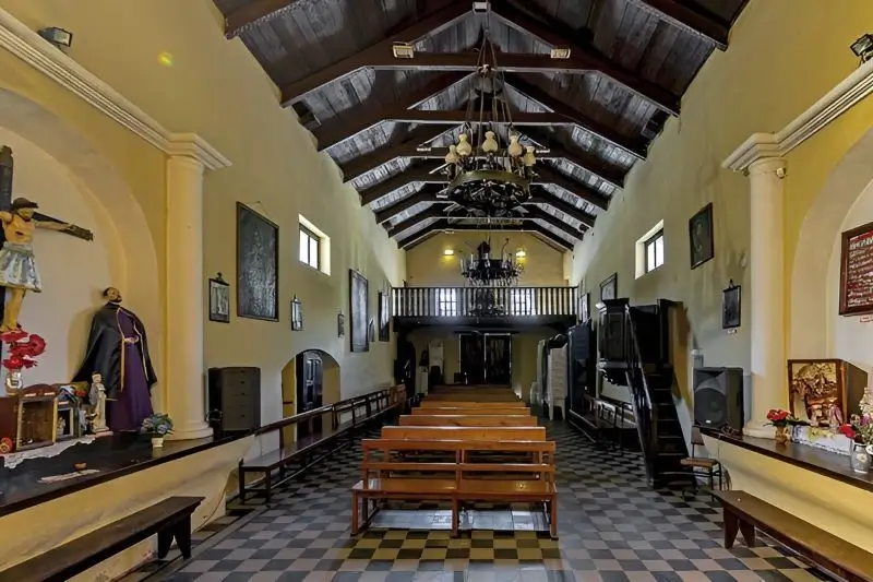 Capilla de Nuestra Señora de los Dolores – tren solar de la quebrada Tumbaya