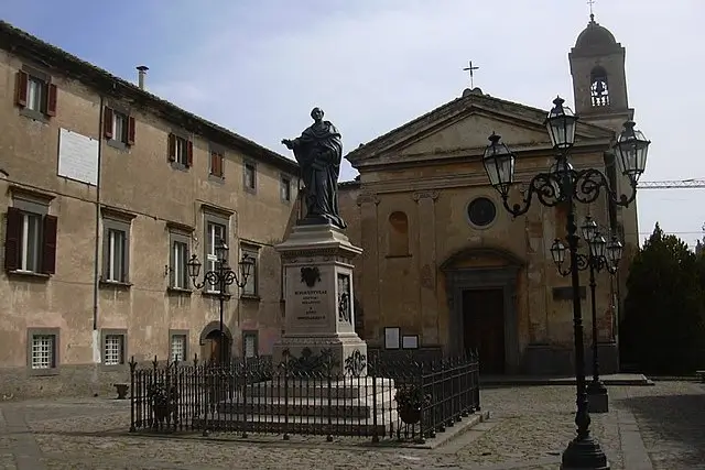 Bagnoregio, Piazza Sant'Agostino con la Chiesa dell'Annunziata -  Gabriele Delhey
