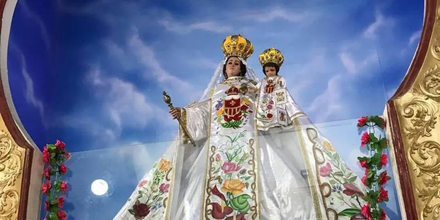 Virgen de la Merced de Nátaga, Colombia, imagen de madera venerada por peregrinos de cinco países, famosa por el milagro del Niño recuperado