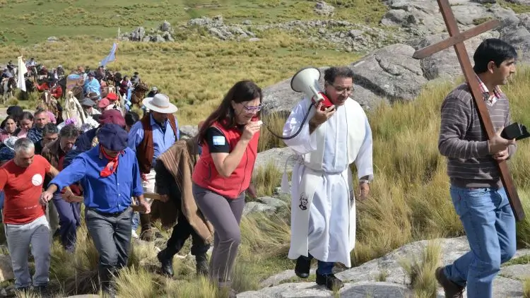 Una fiesta a 2.150 metros de altura: la historia de la patronal que sobrevive en el Champaquí