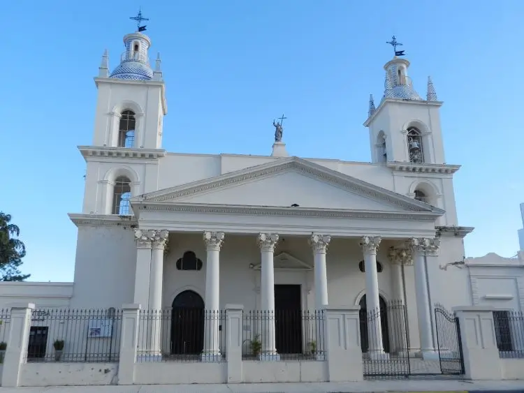 Esta es la Catedral de Nuestra Señora del Rosario, situada en la ciudad de Corrientes, Argentina
